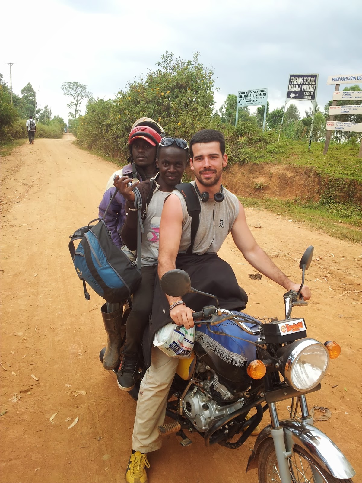 Kenya 2014 /images/kenya2014/kakamegaride.jpg